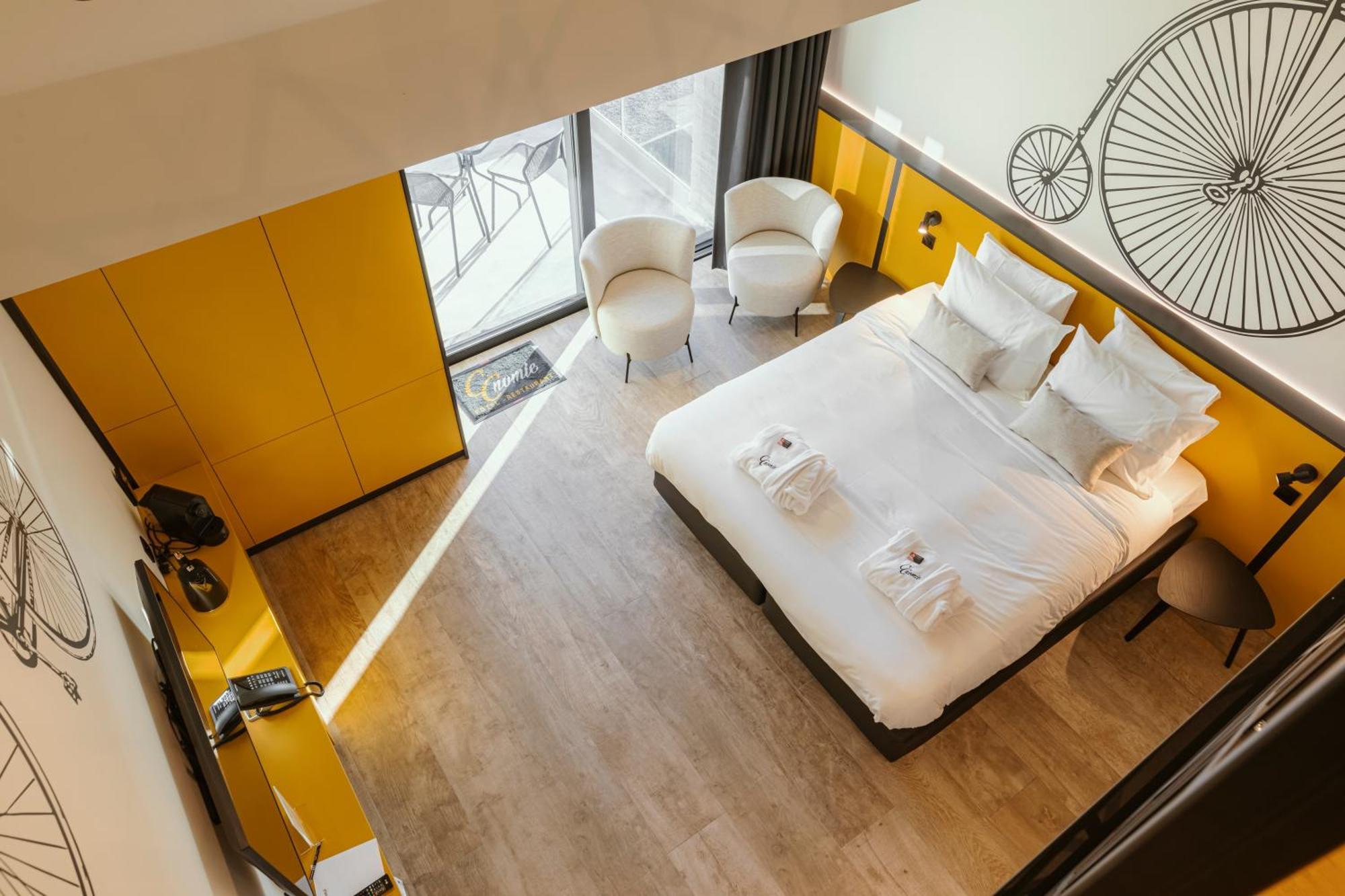 Cc Nomie Hotel Restaurant Dinant Eksteriør bilde