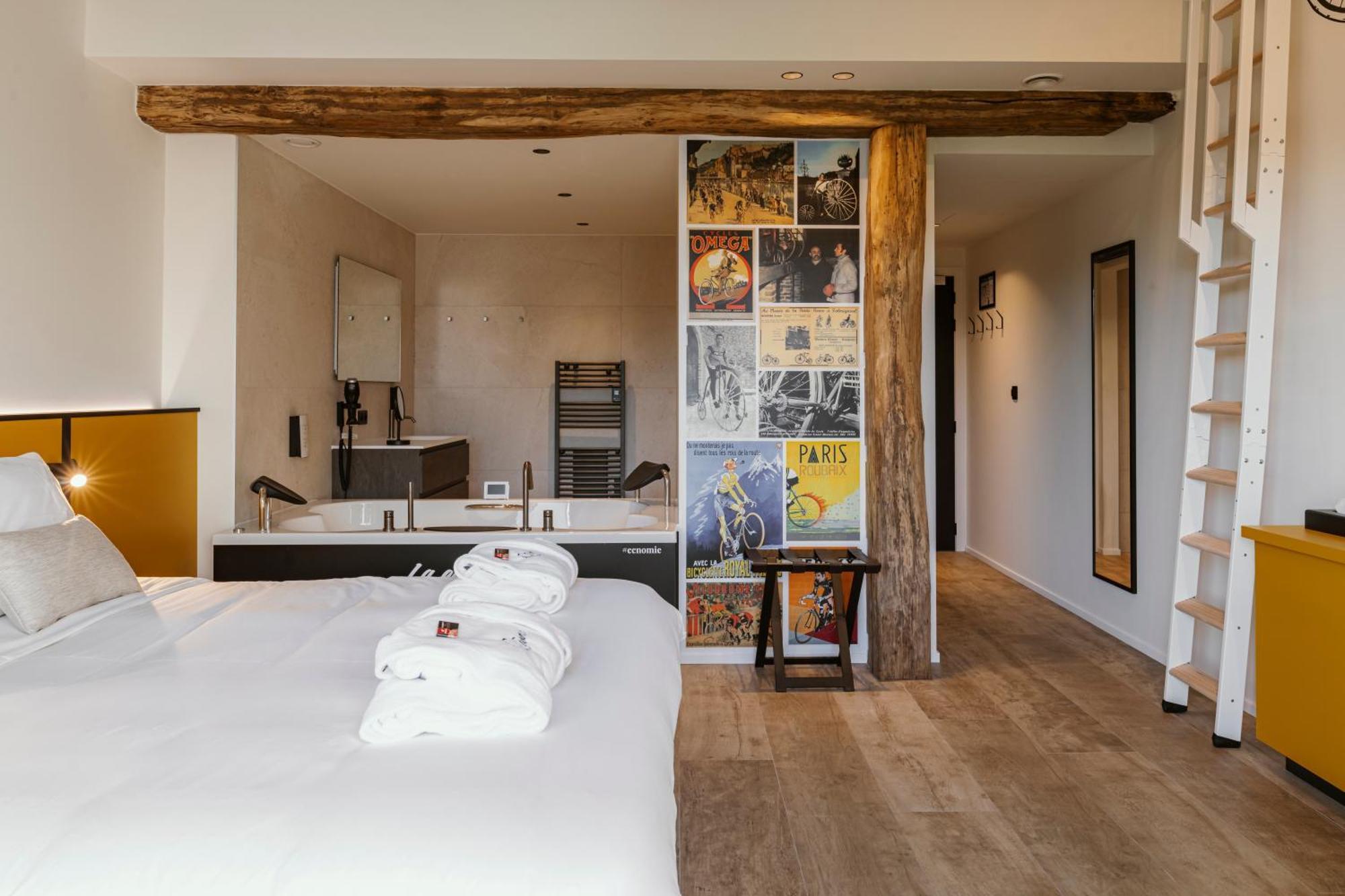 Cc Nomie Hotel Restaurant Dinant Eksteriør bilde